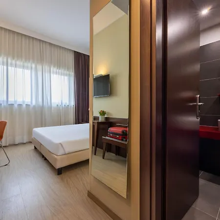 Ih Hotels Milano Watt 13 Exterior photo