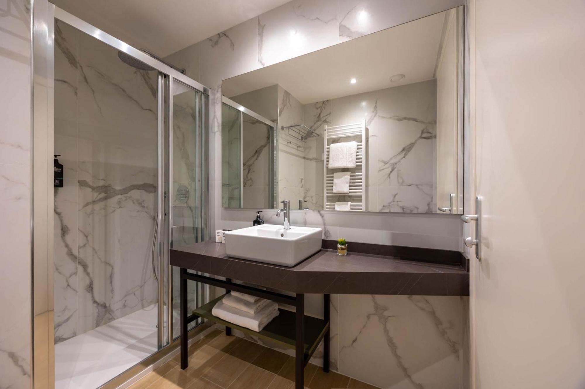 Ih Watt 13 Hotel 4*