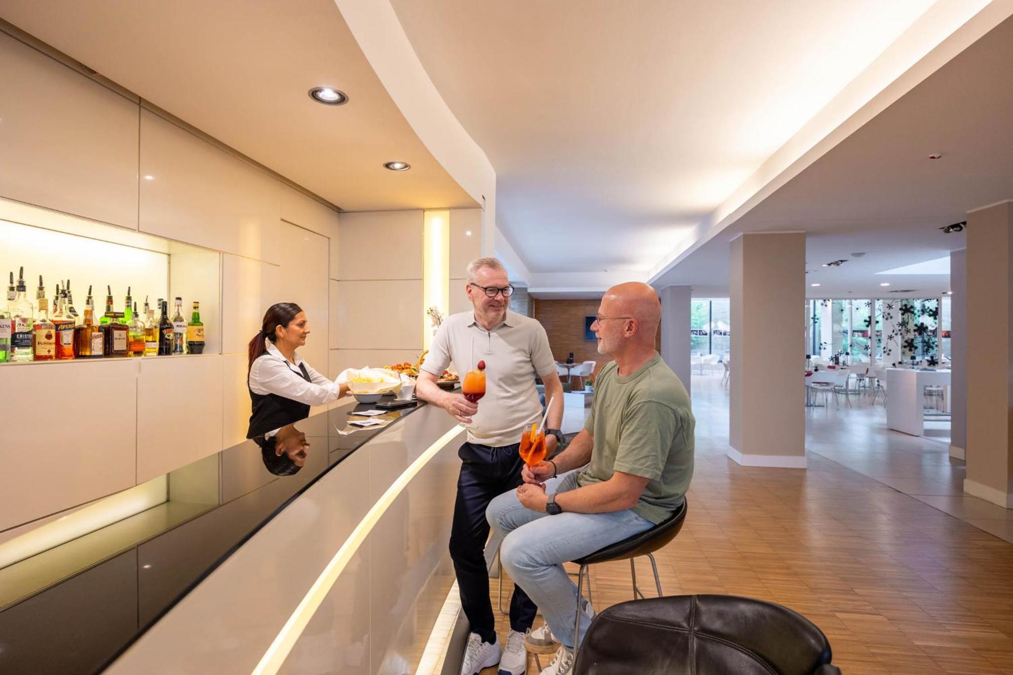 Ih Watt 13 Hotel 4*